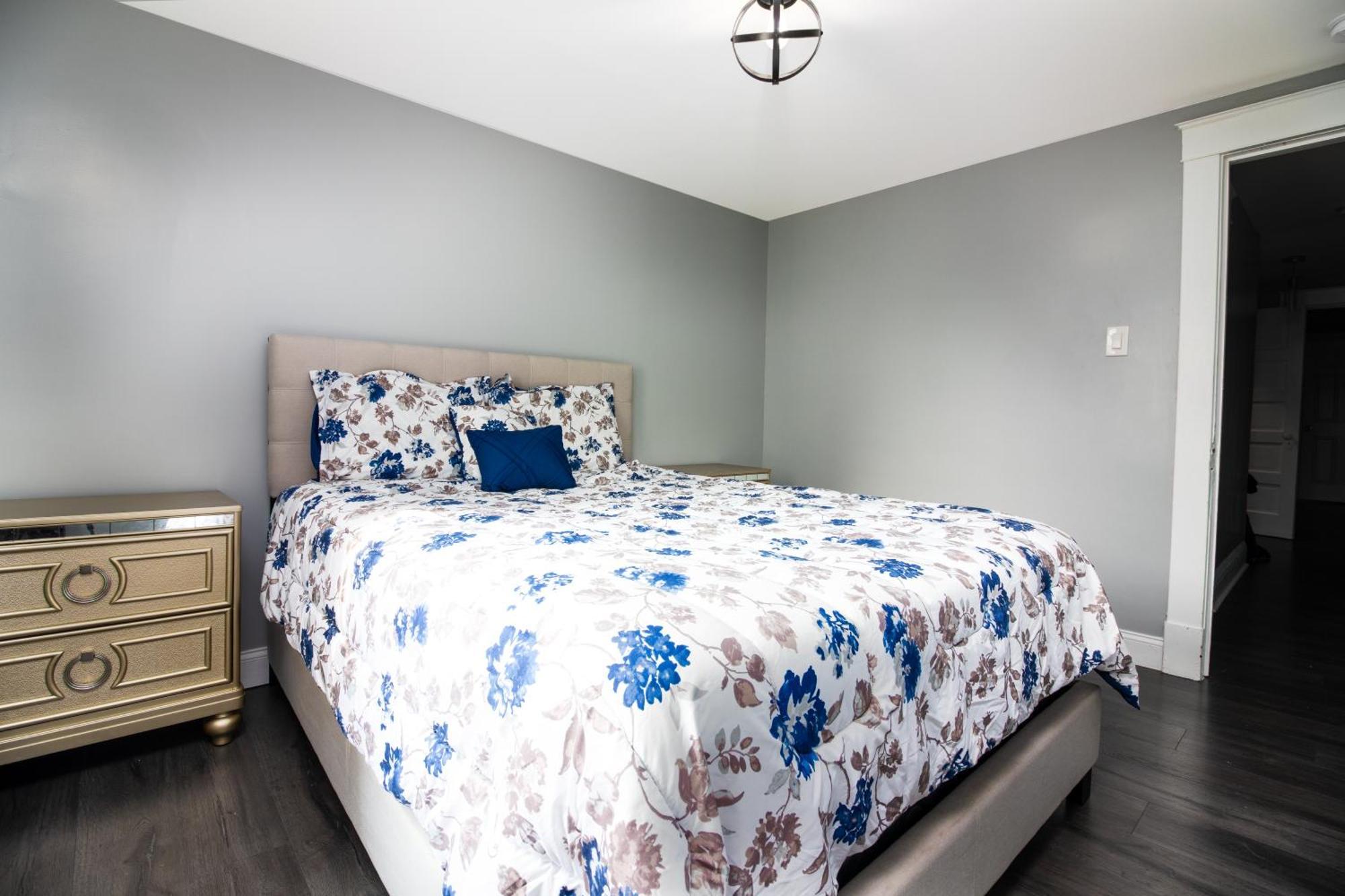 Sprawling 8Br Home Ideal For Large Groups In Niagara Falls Ny نياغارا فالس، نيويورك المظهر الخارجي الصورة